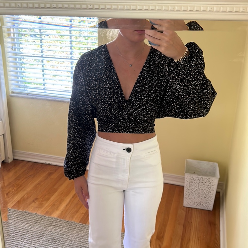 Final Touch cropped blouse